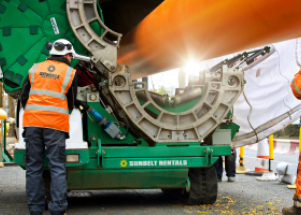 Sunbelt Rentals employee working on utilities project